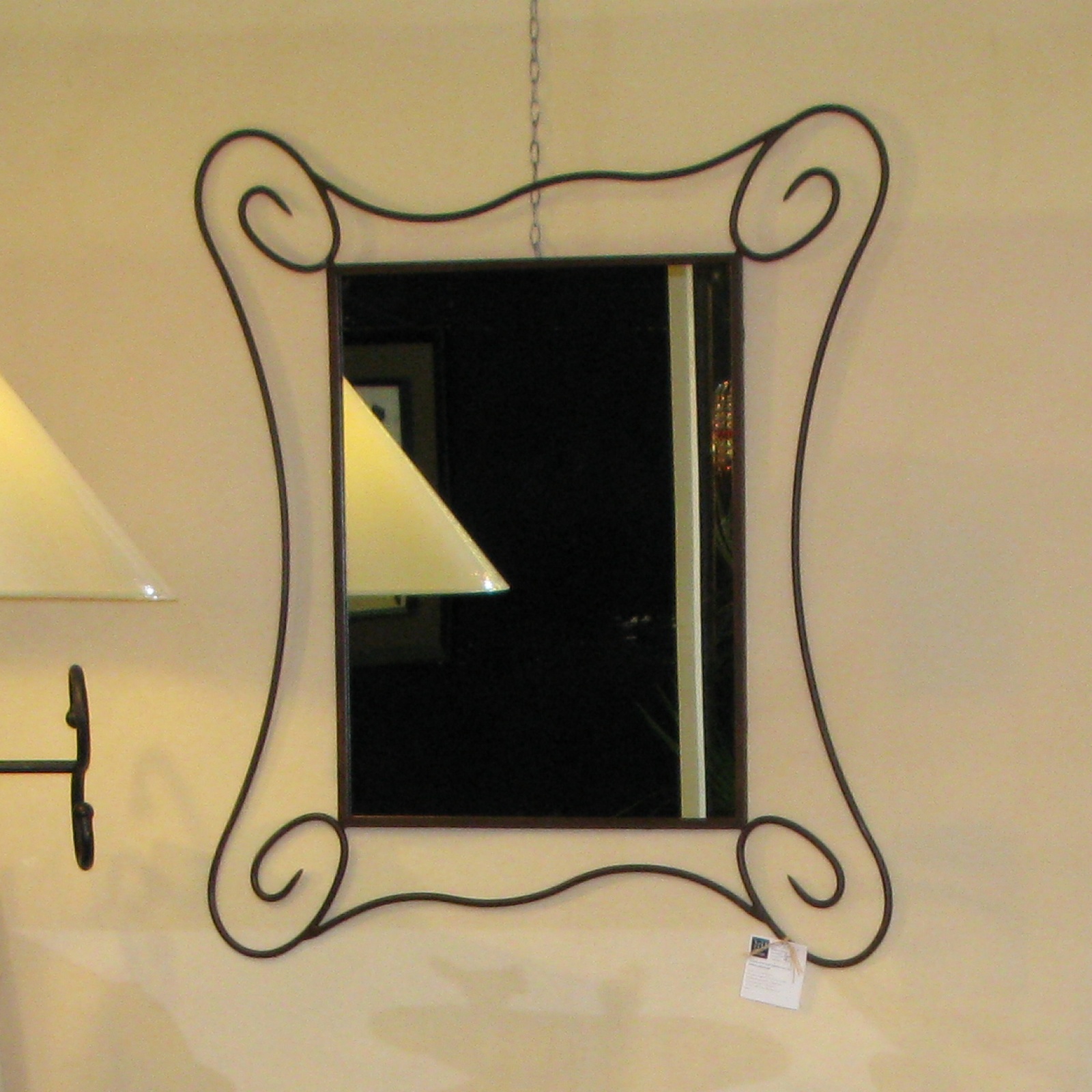 Miroir en fer forgé avec volutes ovales Design Samblas