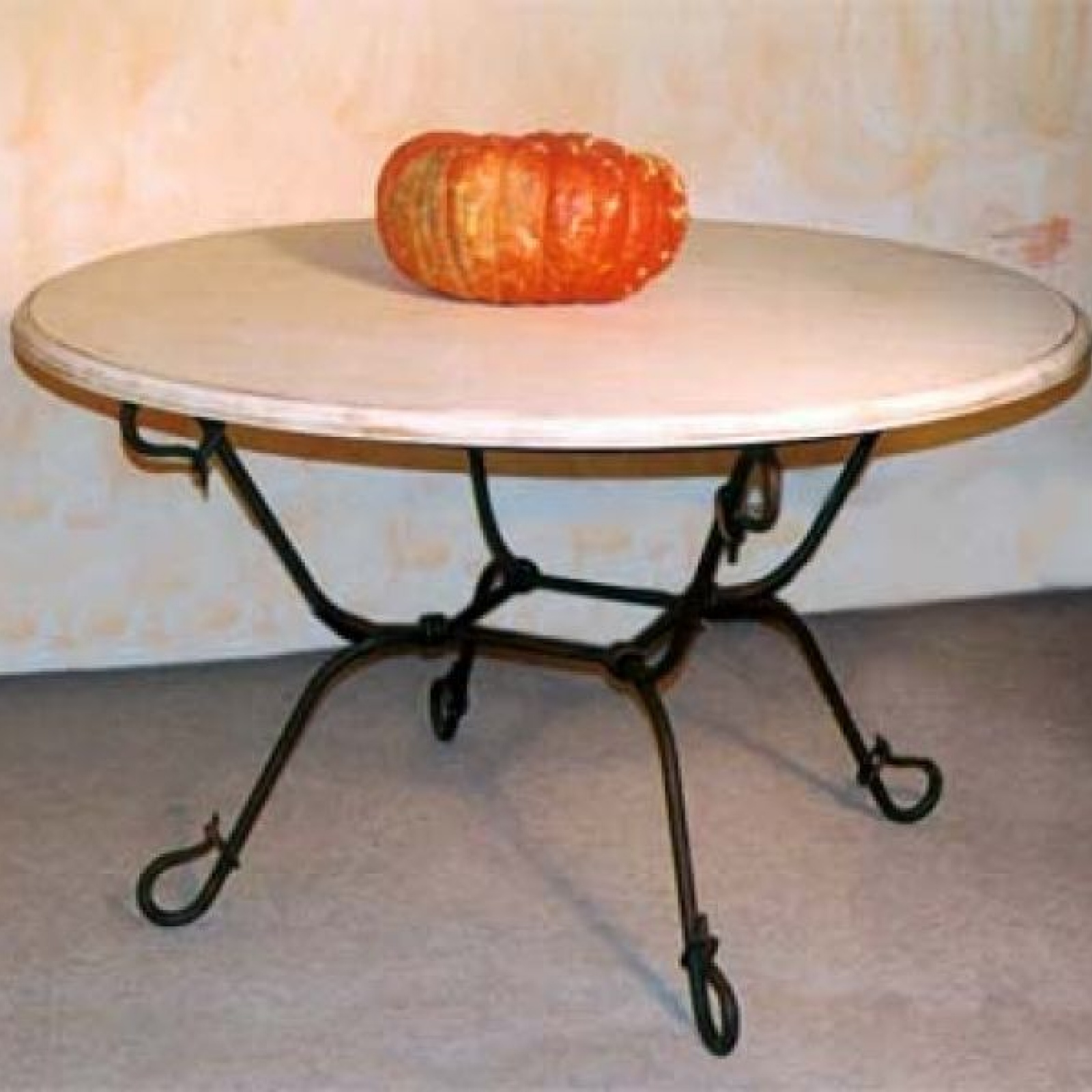 Table en fer forgé ronde design Ambiance